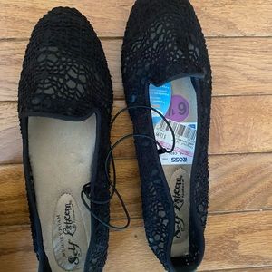 NWT Slip on Flat Lace Loafers • Size 6.5